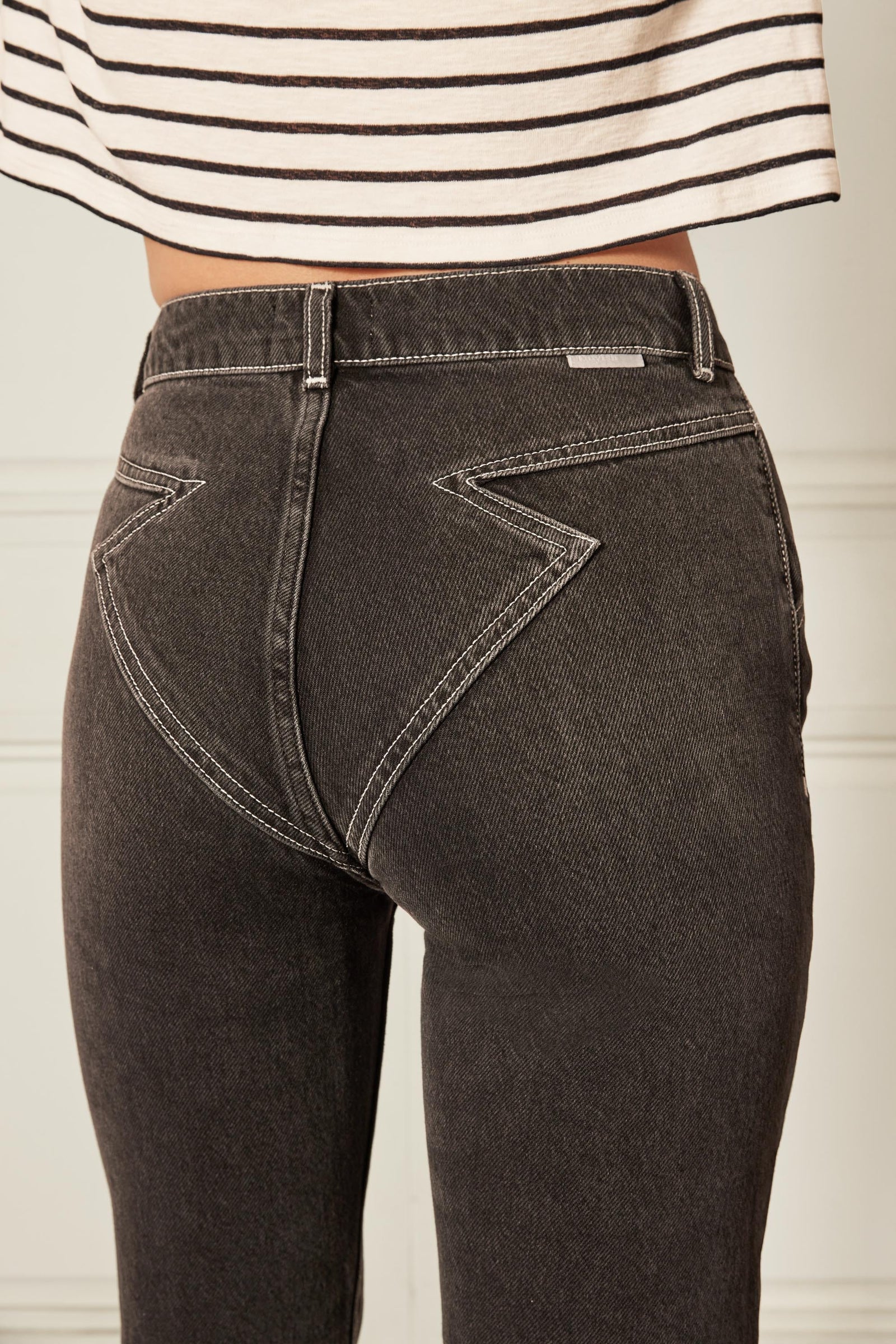 UFO EVERY DAY JEANS サイズM upper field one Kid Tapered Iconic Denim Drawstring Joggers - Medium Wash