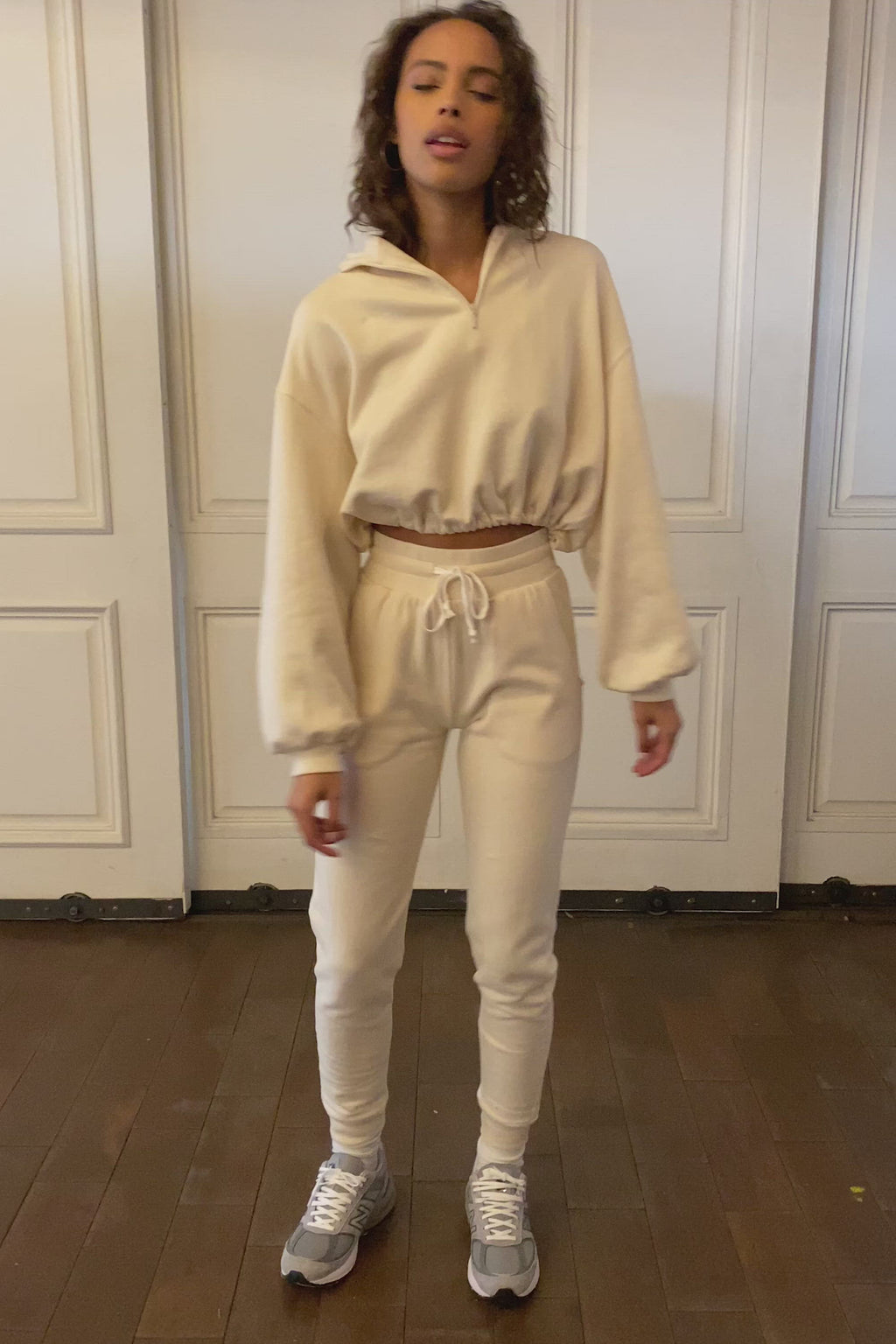 The Jimmy | Off White - OCS Certified Organic Cotton Sweatshirt. Sustainably Made by Boyish Jeans.